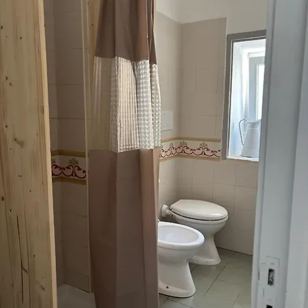 Al Numero 13 Apartman